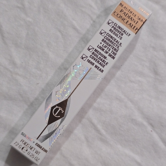NWT Charlotte Tilbury Beautiful Skin Radiant Concealor Medium 5 Under Eye Makeup - Picture 4 of 4